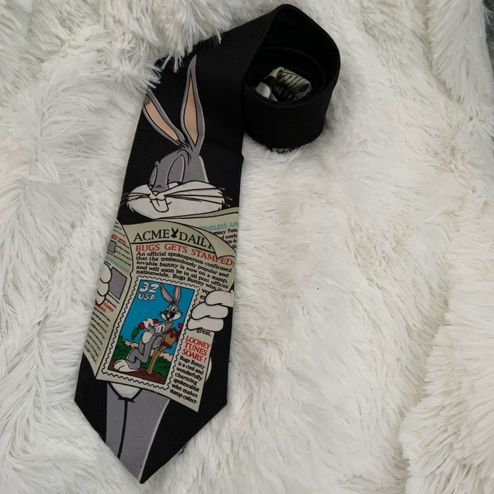 Warner Bros. Bugs Bunny Black Tie